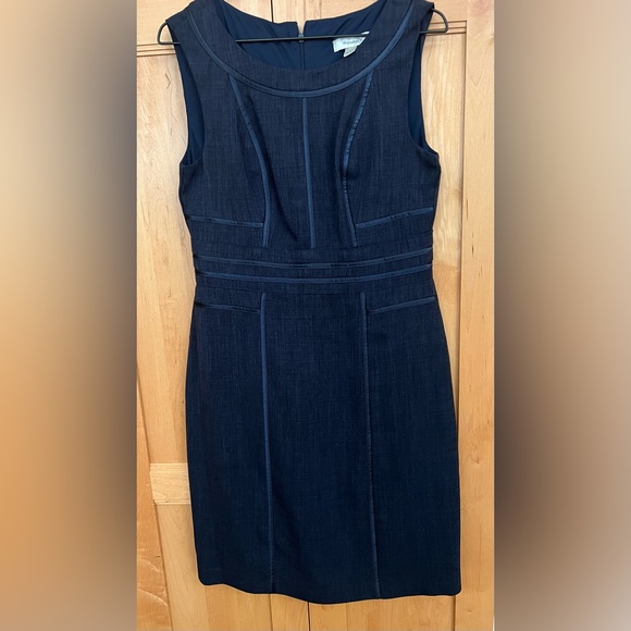 Navy Sleeveless Sheath Dress Size 4 - Picture 1 of 3